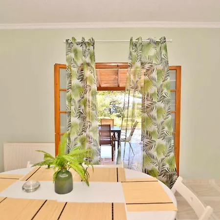 艾玛一室公寓 * 拉瑟