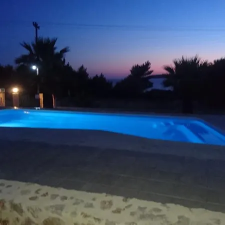 艾玛一室公寓 * 拉瑟